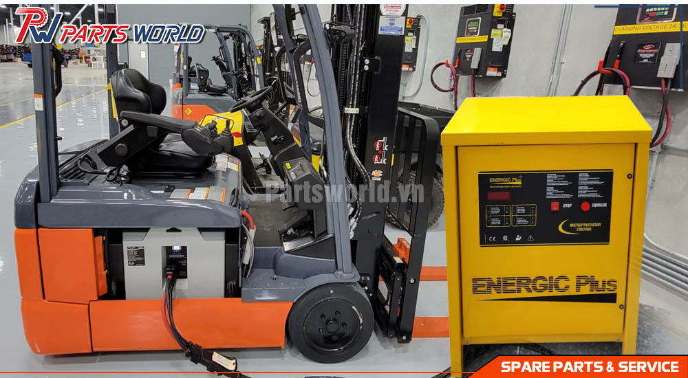 Sạc nhanh xe nâng điện 48V Toyota
