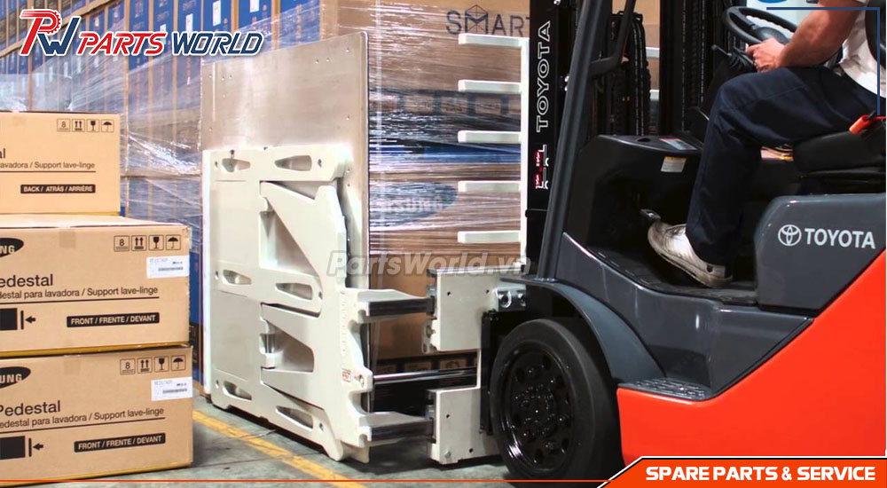 Xe nâng gắn bộ kẹp thùng carton, thùng gỗ
