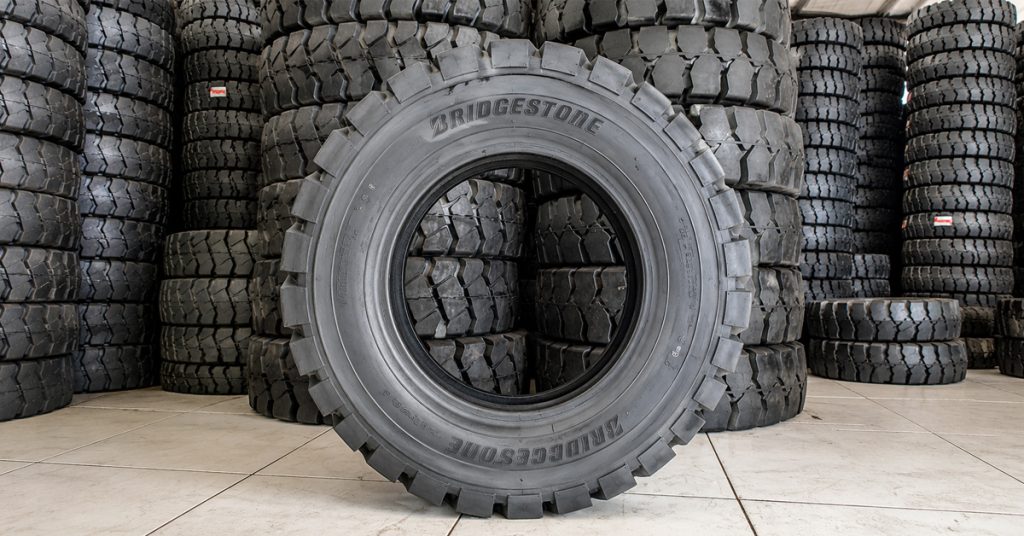 Vỏ xe nâng Bridgestone 25 Công nghệ lốp đặc ba lớp (Three-Stage Solid Tire)